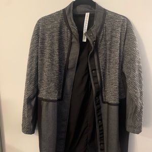 Lululemon light weight lined coat- never been worn! Size XS